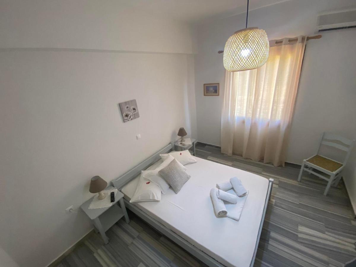 Stelios Zalonis Apartments Tínos Eksteriør bilde